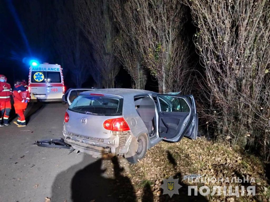 У Луцькому Районі Volkswagen Врізався В Дерево, Троє Людей Загинули | Буг - Bug.org.ua