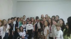 Діти бійців АТО передають привіти з Грузії. Фото 3 1014414_1472115636402422_1208006709639290150_n