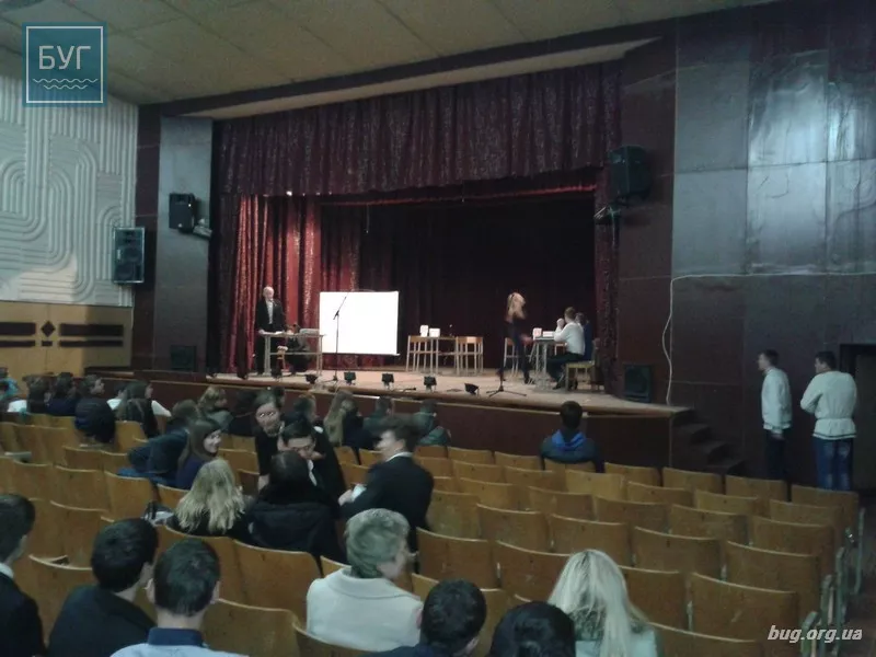 Демонстрація гібридного автомобіля МВС у Нововолинську 9 Фото00006