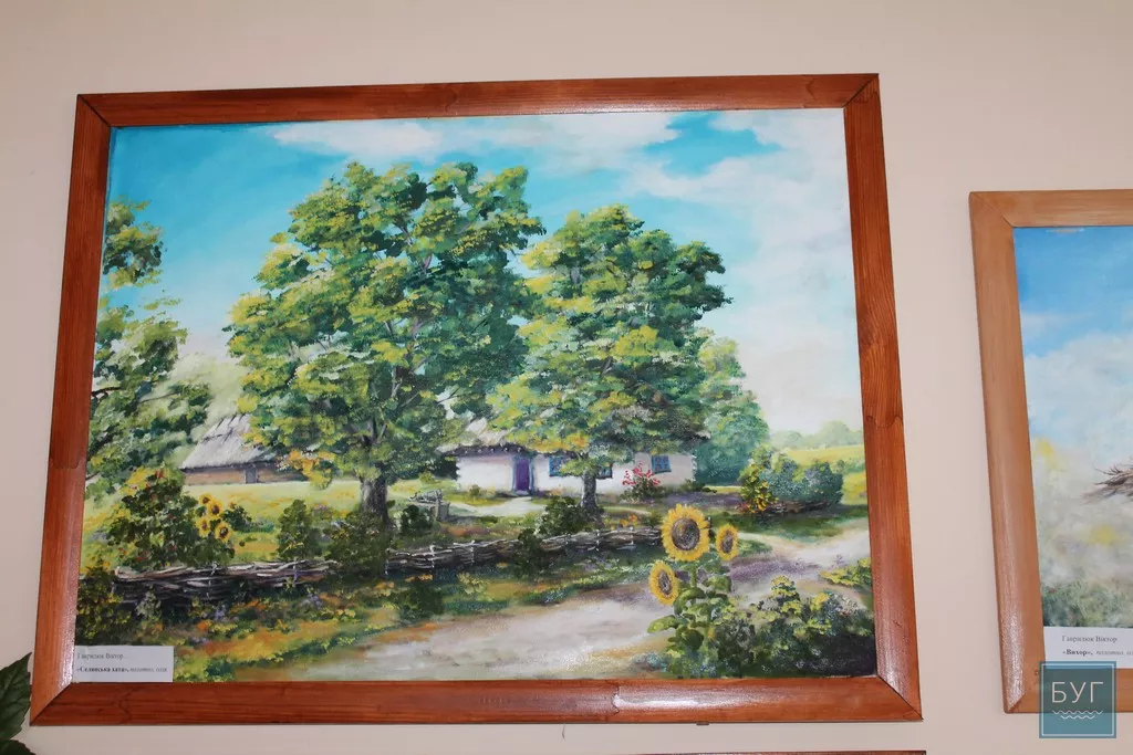 У Нововолинську відкрито виставку "Нас єднає Україна" 10 2015-01-22_00013