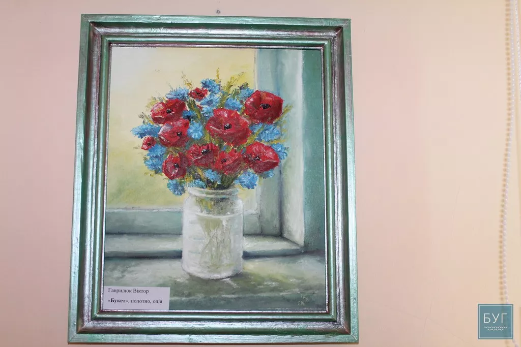 У Нововолинську відкрито виставку "Нас єднає Україна" 13 2015-01-22_00016