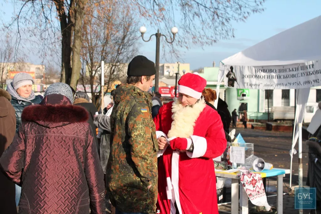 Нововолинські колядники допомагають військовослужбовцям 5 Image00002