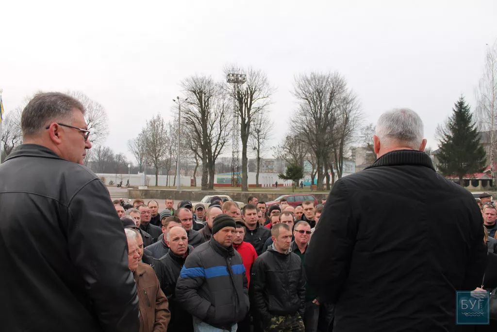 Шахтарі поновили мітинг біля міської ради Нововолинська (ОНОВЛЕНО) 2 IMG_0255_tn