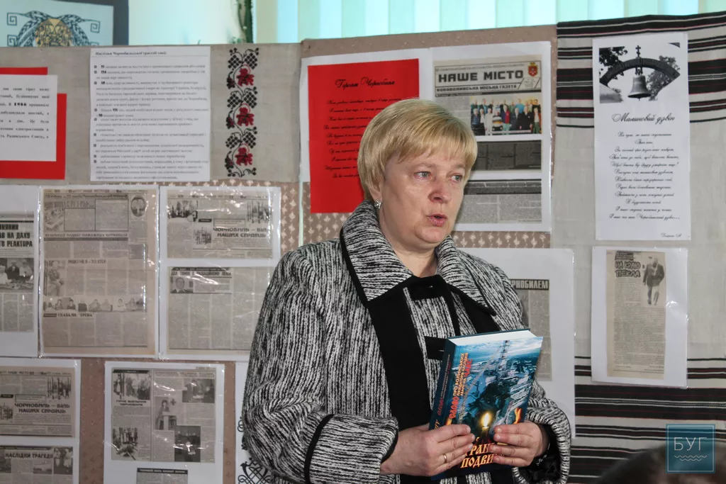 Для нововолинських учнів організували годину-реквієм про Чорнобиль 5 IMG_1617_tn