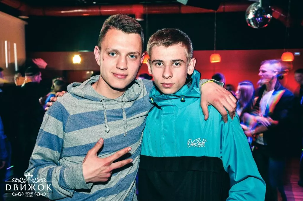 ubuZ1BlYkbk