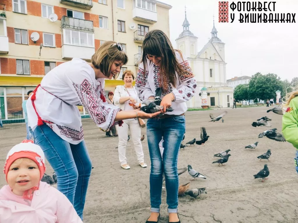 Фотоквест у вишиванках на вулицях Володимира-Волинського 17 V-JwNLht4rs