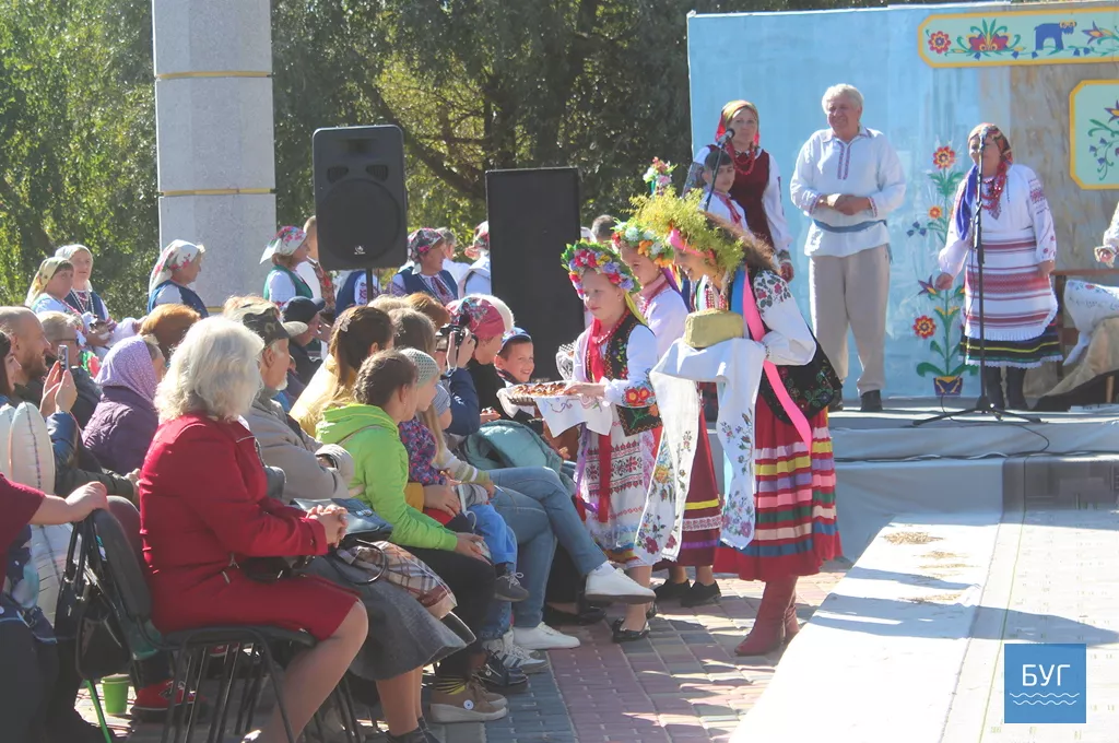 Українські давні весільні обряди відтворили у Володимирі-Волинському 10
