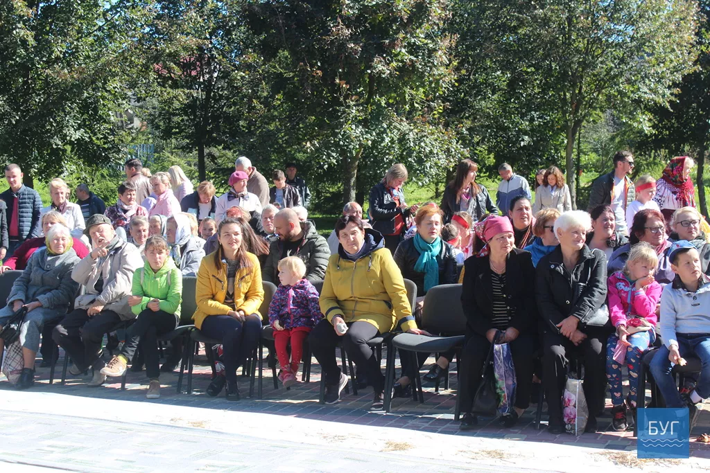 Українські давні весільні обряди відтворили у Володимирі-Волинському 7