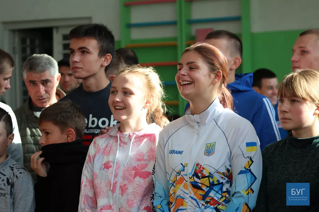 Боксерський турнір провели у Зимному 8