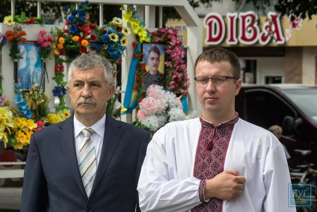 Урочисте покладання квітів до обеліску Слави та стіни пам’яті полеглим в АТО у Володимирі-Волинському 8