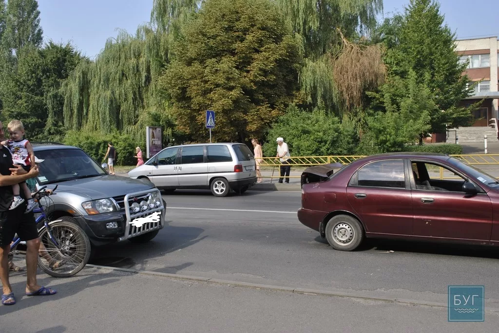 Чергова ДТП на вулиці Ковельській у Володимирі - Волинському. Міський голова планує встановити додаткові обмежувачі руху 2 DSC1723