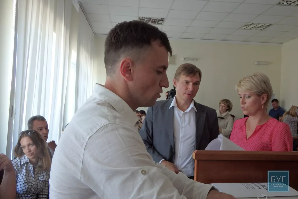 Суд над бійцями 51-ї ОМБР у Володимирі-Волинському в черговий раз перенесли. У зал засідань не з'явилися двоє бійців 7 OLYMPUS DIGITAL CAMERA