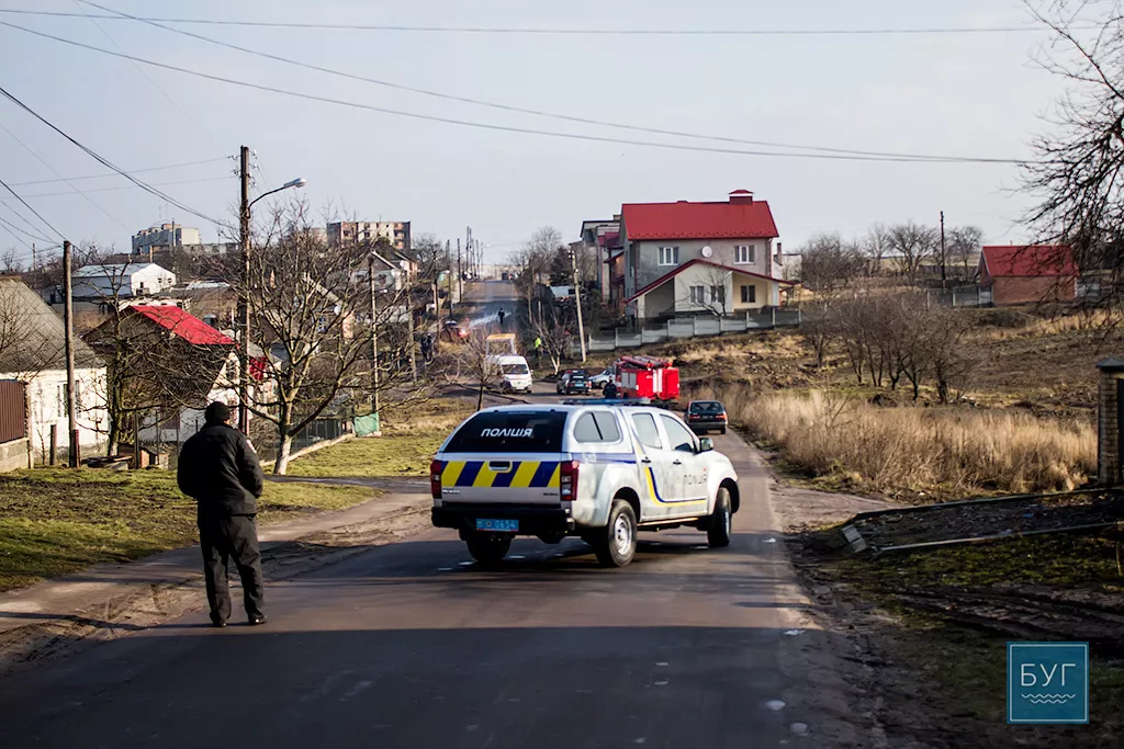 Аварія у Нововолинську. На вулиці Некрасова легковий автомобіль зіткнувся з маршруткою (ОНОВЛЕНО) 2 IMG_4838