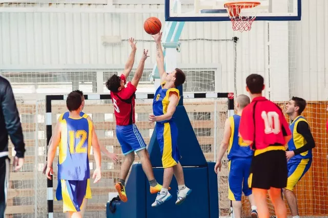 Володимир-Волинська школа-інтернат посіла друге місце на обласній спартакіаді з баскетболу 7 bask84