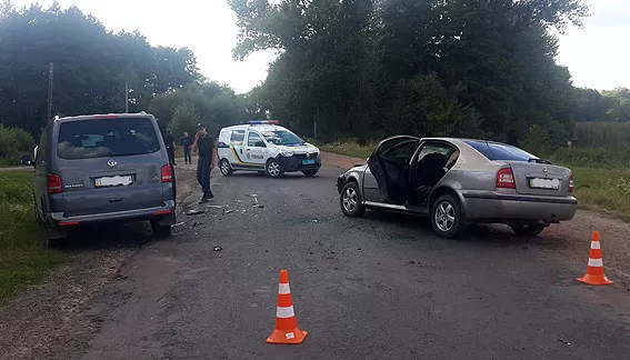 Поблизу села Павлівка в ДТП постраждало троє дітей 3 PM351image001