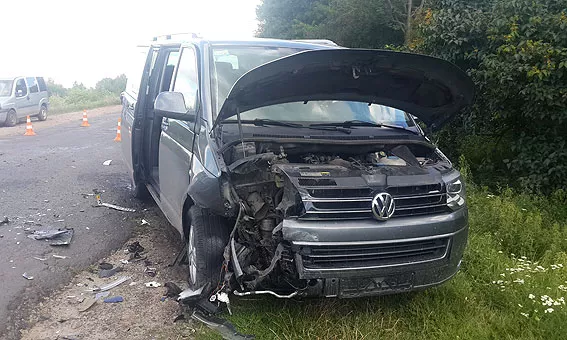 Поблизу села Павлівка в ДТП постраждало троє дітей 2 PM667image004