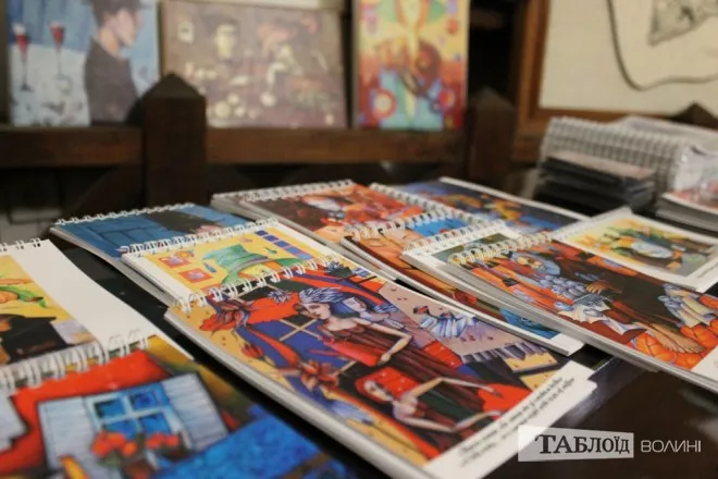 У Луцьку презентували роботи нововолинської художниці у стилі символізму 7 bloknoty