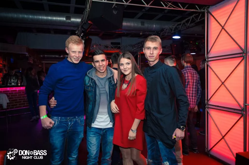Як нововолинці відривалися на річниці нічного клубу "DON BASS" 3 88rmtmkjyhw