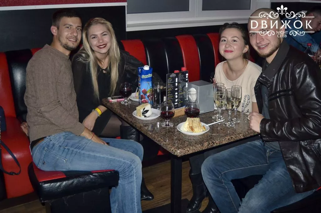 Як у Володимирі-Волинському на дні народження нічного клубу "Dвижок" відривалися 8 wkrrityvjga