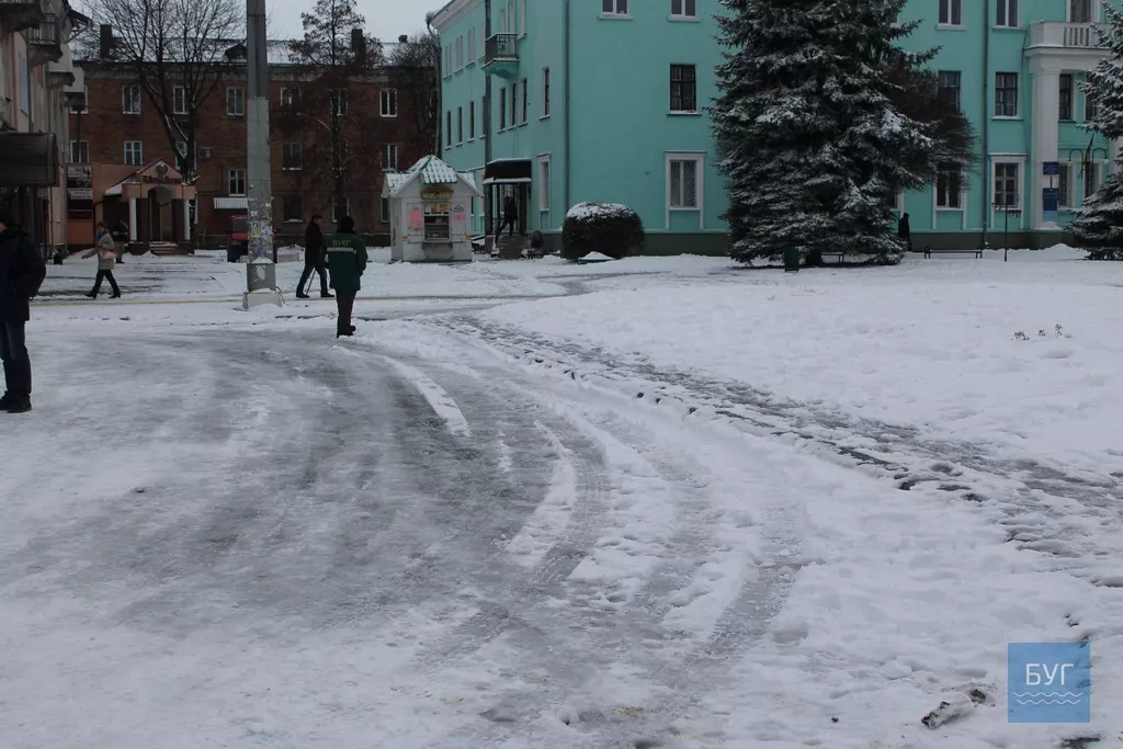Чи готовий Нововолинськ до зимової погоди: ситуація на дорогах 6 img_0122
