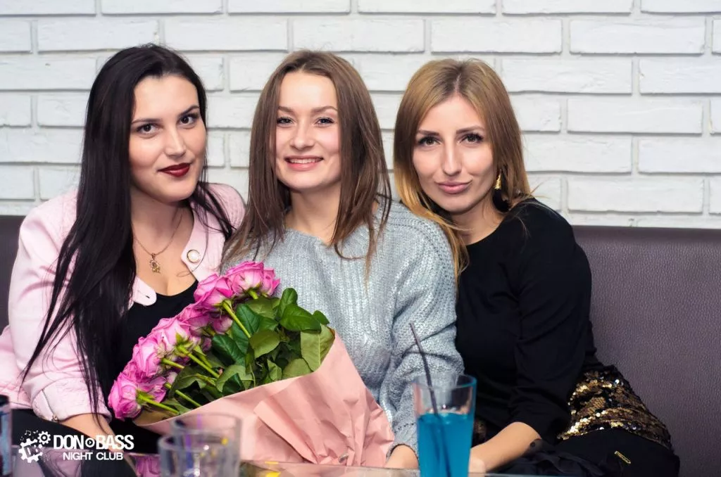 Як DJ Natasha Rostova в нововолинському нічному клубі виступала “DON BASS” 29