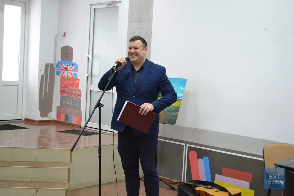 Невимушена атмосфера, святковий концерт, благодійний аукціон – у Нововолинську відбулась акція «З добром у серці» 8 dsc_4030