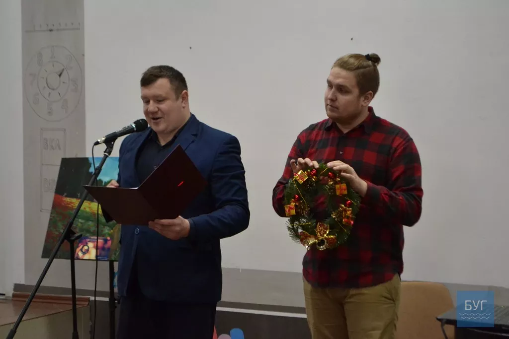 Невимушена атмосфера, святковий концерт, благодійний аукціон – у Нововолинську відбулась акція «З добром у серці» 18 dsc_4039