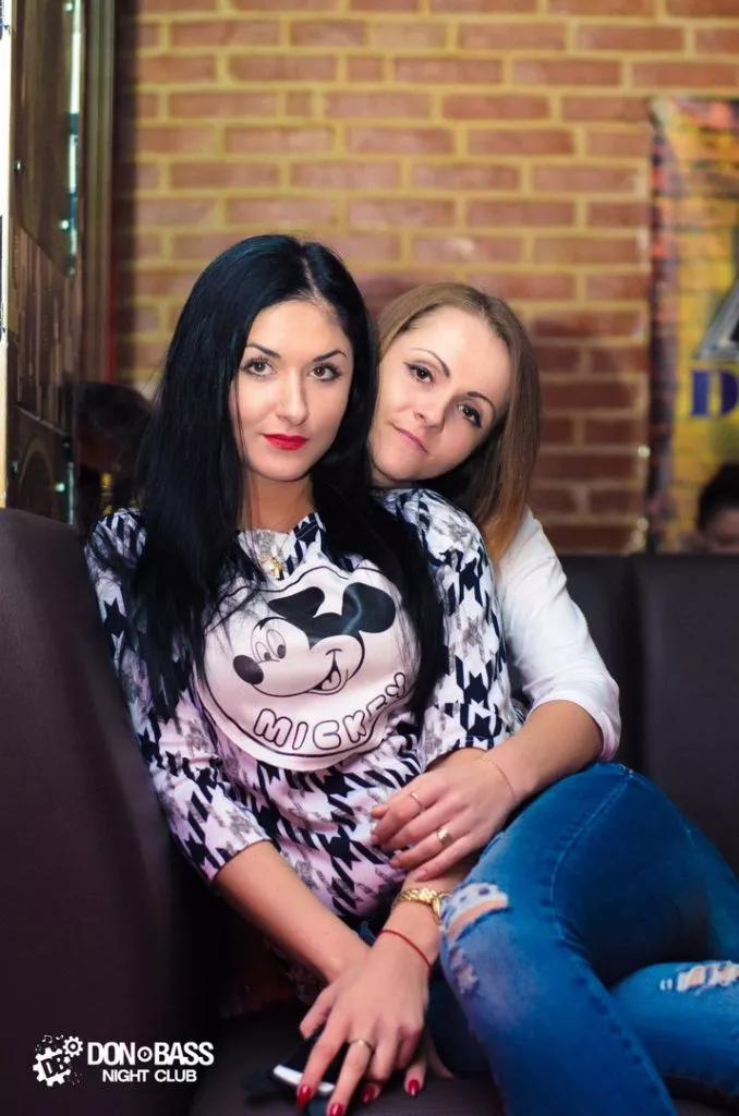 Як DJ Natasha Rostova в нововолинському нічному клубі виступала “DON BASS” 2