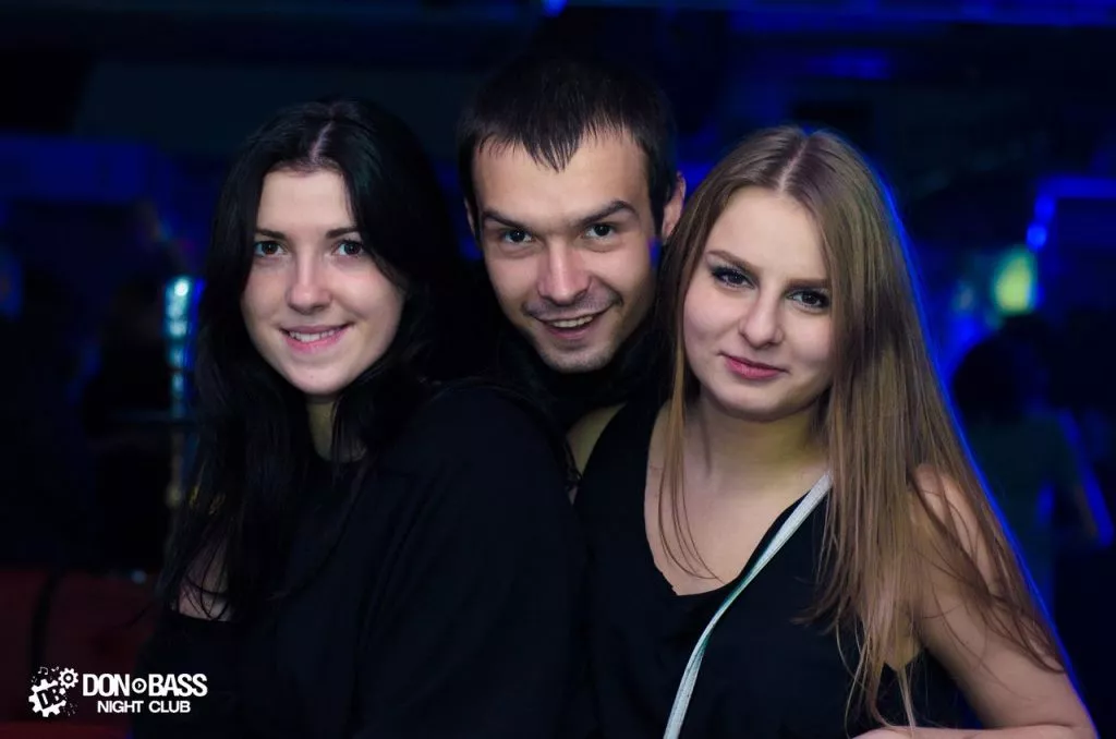 Як DJ Natasha Rostova в нововолинському нічному клубі виступала “DON BASS” 20