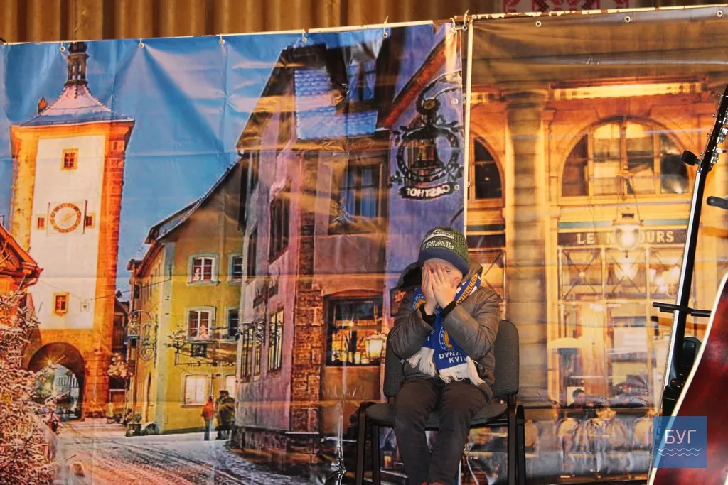 Театральна вистава "Незвичайний день народження" відбулася у Іваничах 4