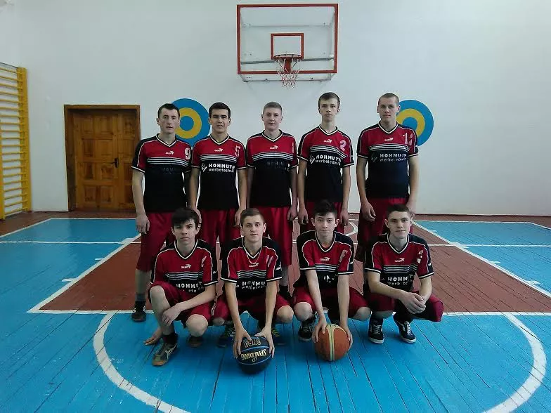 У Володимирі-Волинському відбулися XV спортивні ігри школярів Волині з баскетболу 2