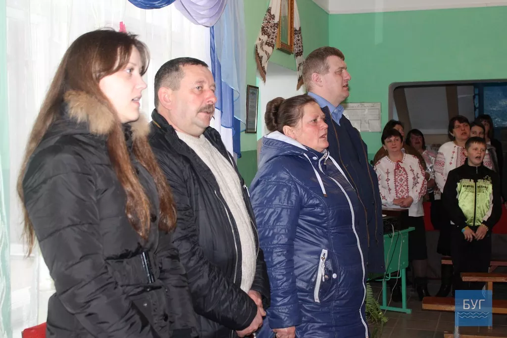 Відкрили новий дитячий майданчик у Заставному Іваничівського району 11