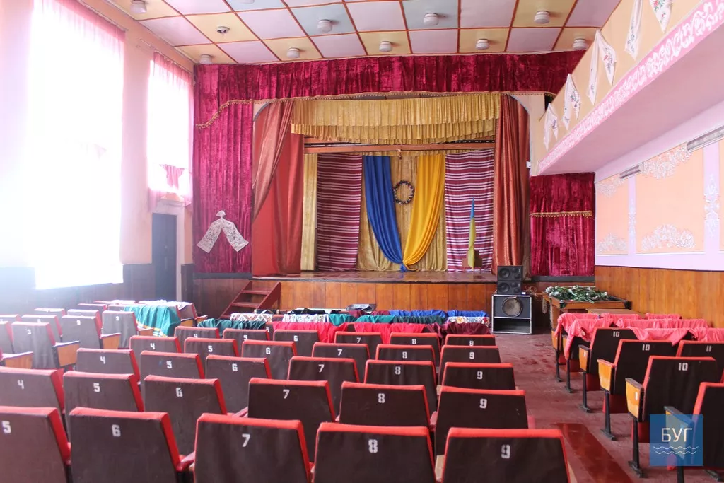 Відкрили новий дитячий майданчик у Заставному Іваничівського району 12