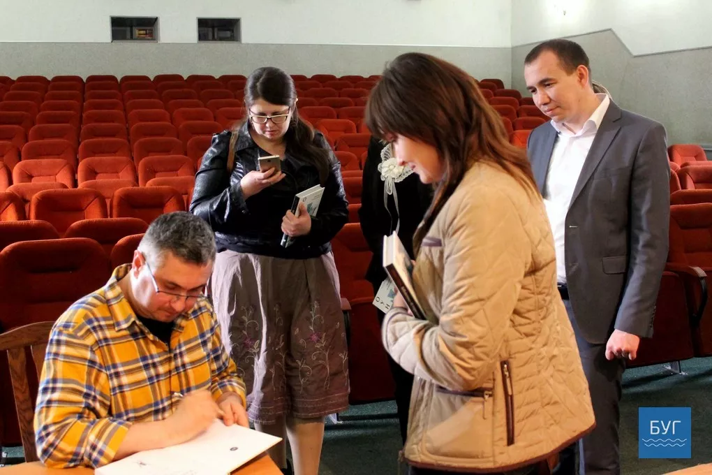 Вахтанг Кіпіані у Володимирі-Волинському презентував свої книги 3