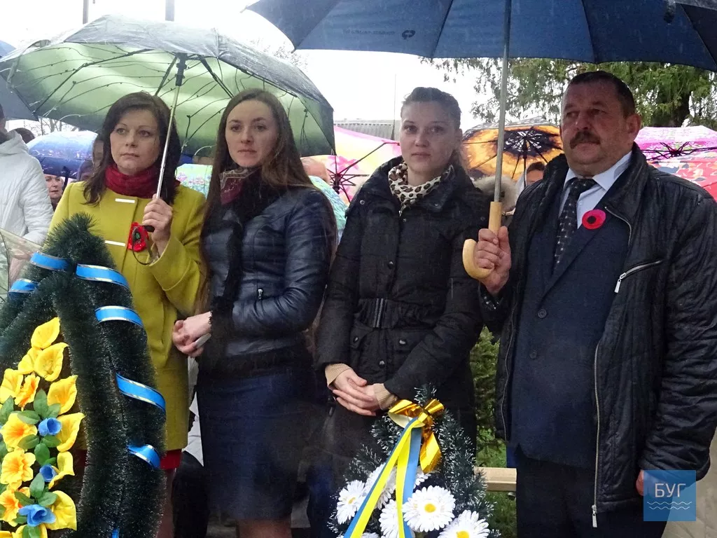 В Іваничах відзначили День пам'яті та примирення 12