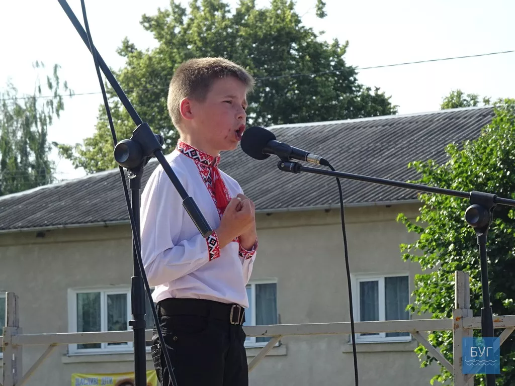 В Іваничах відбувся молодіжний фестиваль української сучасної пісні 6