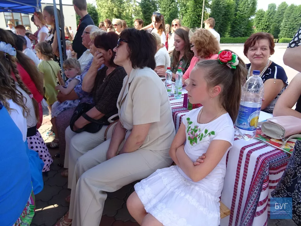 В Іваничах відбувся молодіжний фестиваль української сучасної пісні 8