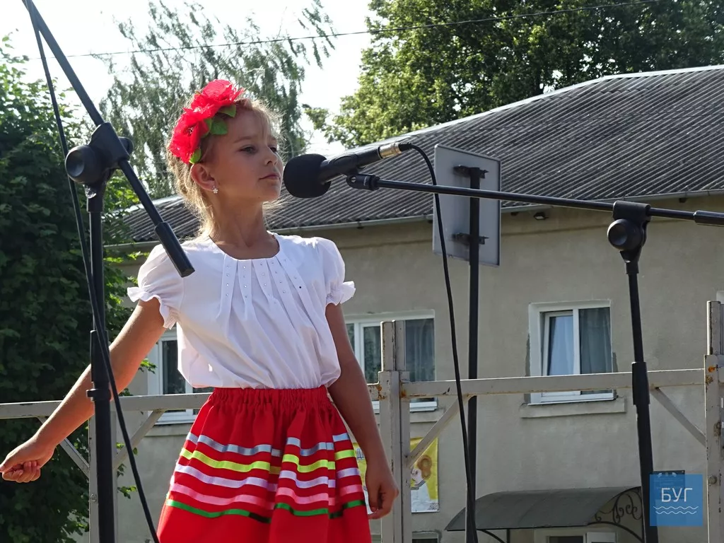 В Іваничах відбувся молодіжний фестиваль української сучасної пісні 7