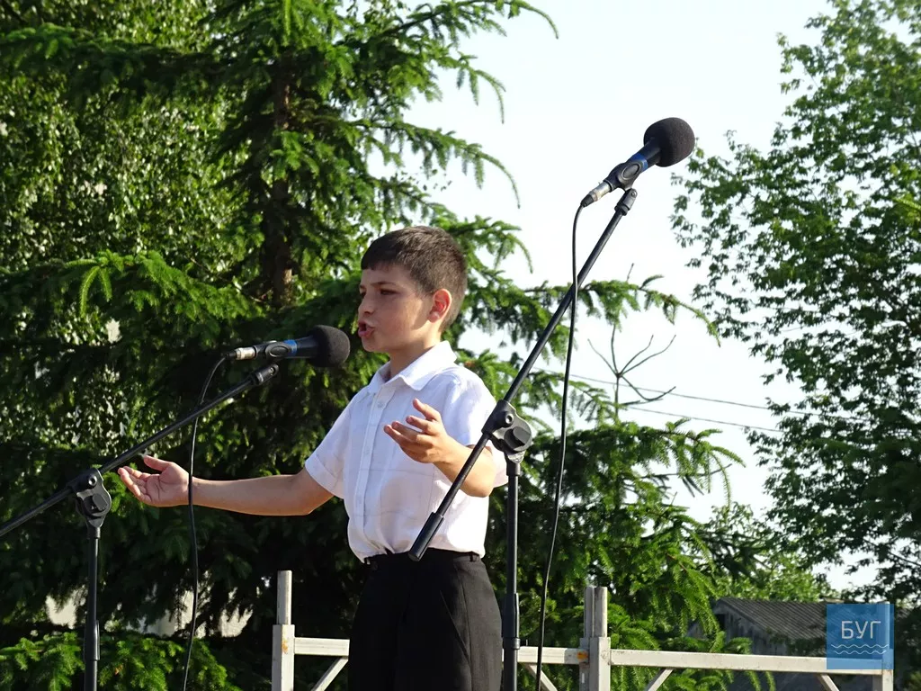 В Іваничах відбувся молодіжний фестиваль української сучасної пісні 15