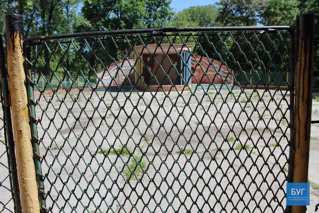 Нововолинська молодь перетворить старе приміщення танцмайданчика на місце відпочинку 12