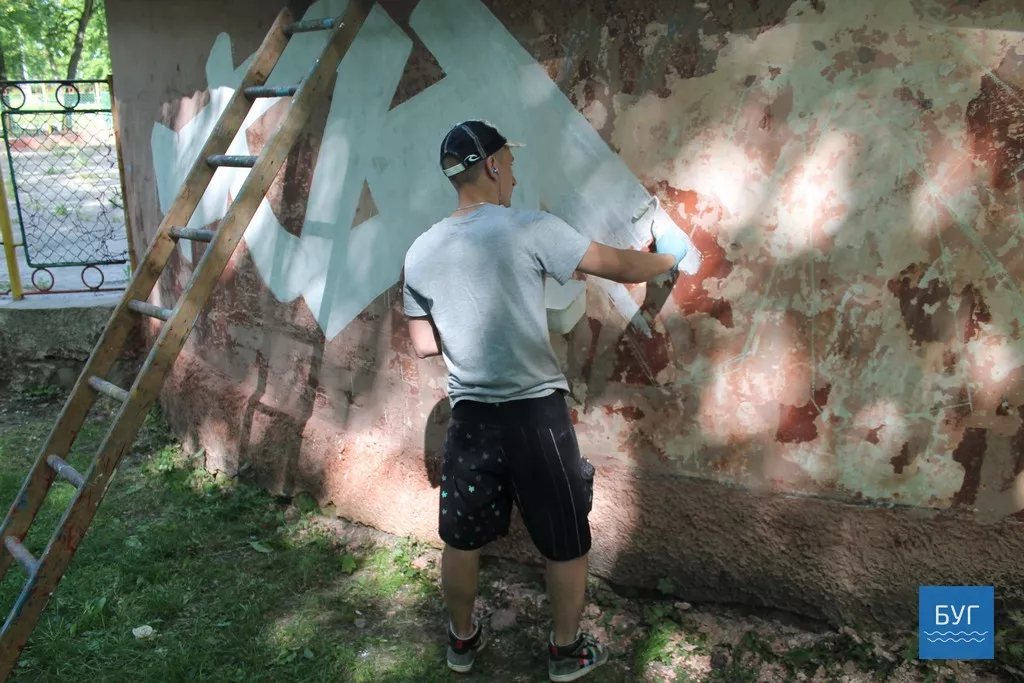 Нововолинська молодь перетворить старе приміщення танцмайданчика на місце відпочинку 6