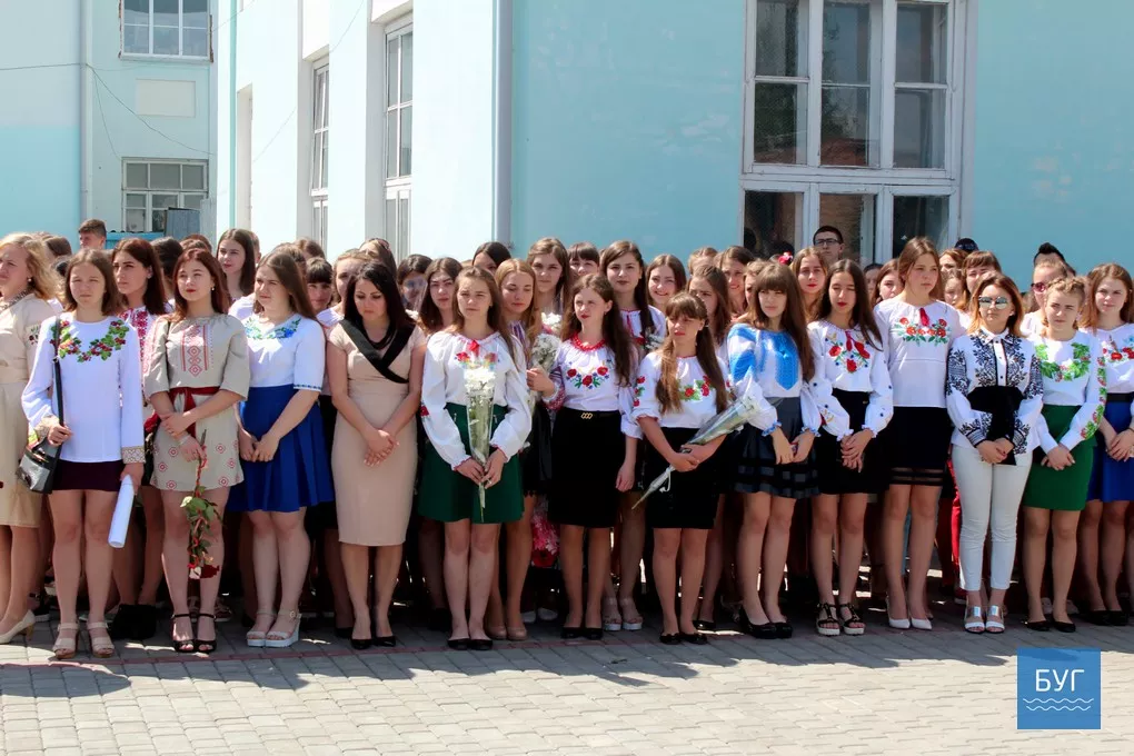 Для випускників Володимир-Волинського педагогічного коледжу продзвенів останній дзвоник 2