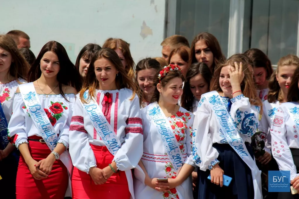 Для випускників Володимир-Волинського педагогічного коледжу продзвенів останній дзвоник 25