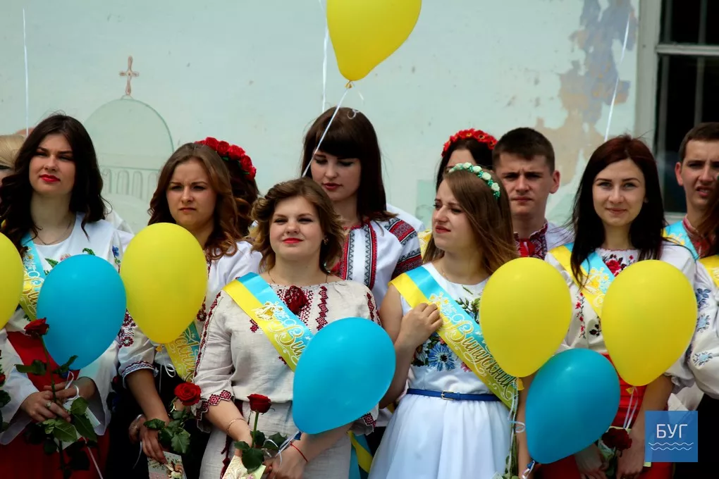 Для випускників Володимир-Волинського педагогічного коледжу продзвенів останній дзвоник 27