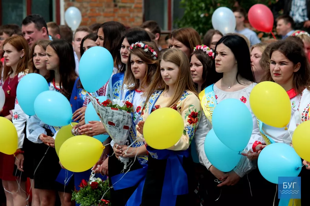 Для випускників Володимир-Волинського педагогічного коледжу продзвенів останній дзвоник 29