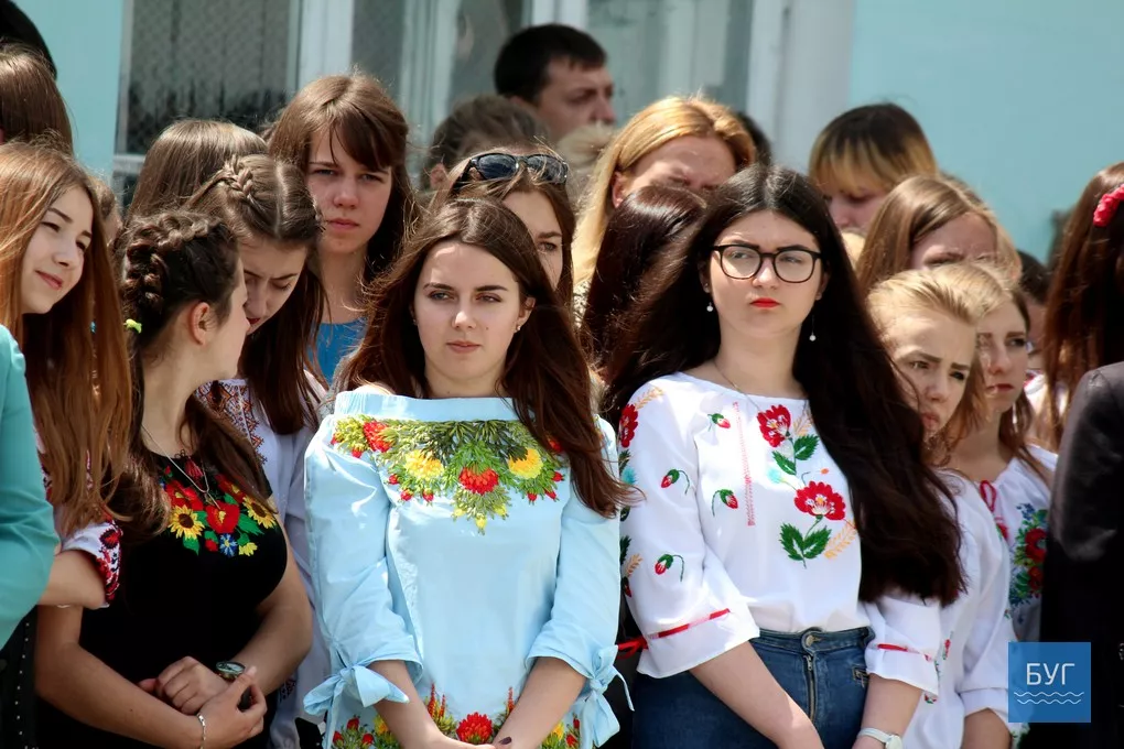 Для випускників Володимир-Волинського педагогічного коледжу продзвенів останній дзвоник 45