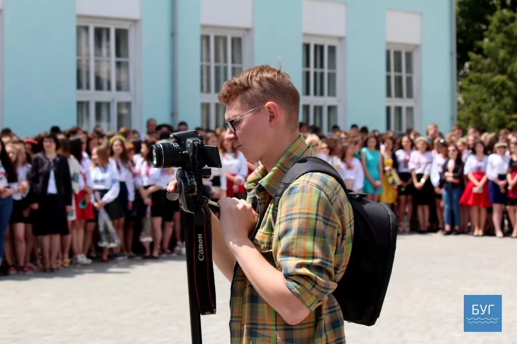 Для випускників Володимир-Волинського педагогічного коледжу продзвенів останній дзвоник 46