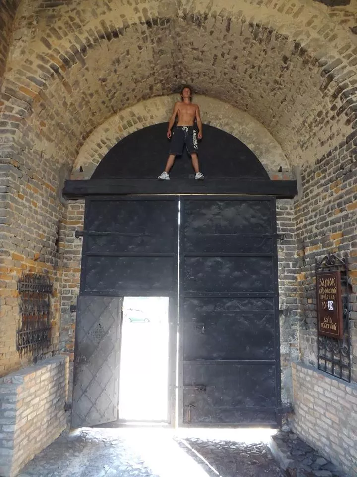 Людину-павука побачили на замку Любарта 2