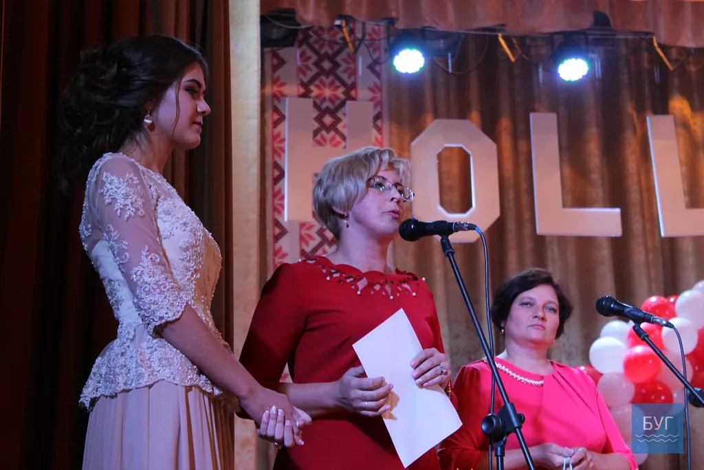 Урочисто і тепло відсвяткували випускний у школі-гімназії №1 в Іваничах 34