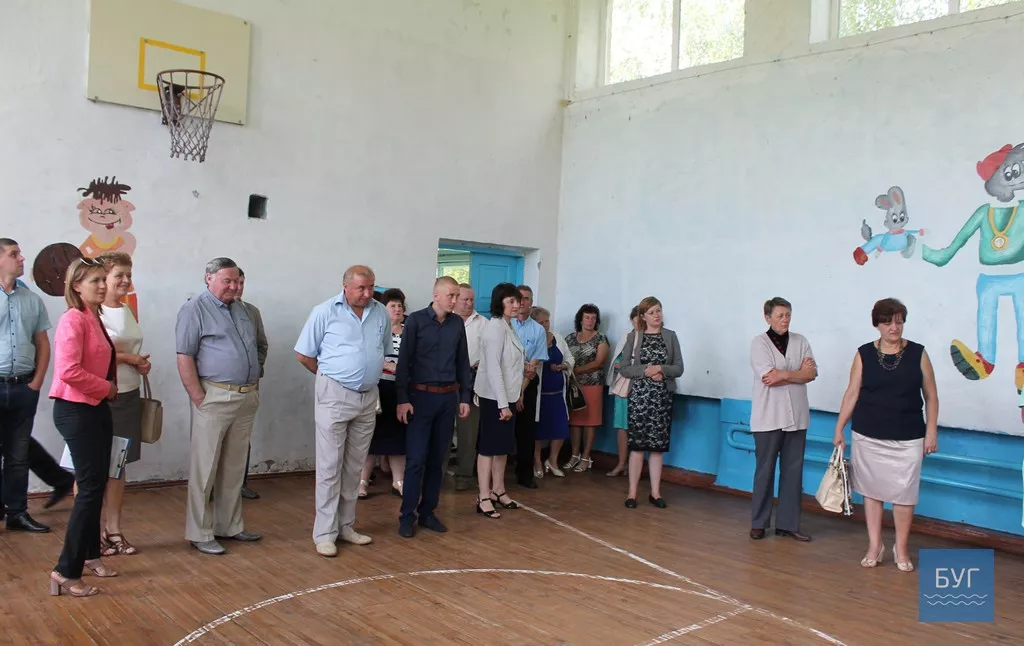 Громади вирішуватимуть, що робити з малокомплектними школами в Іваничівському районі 10